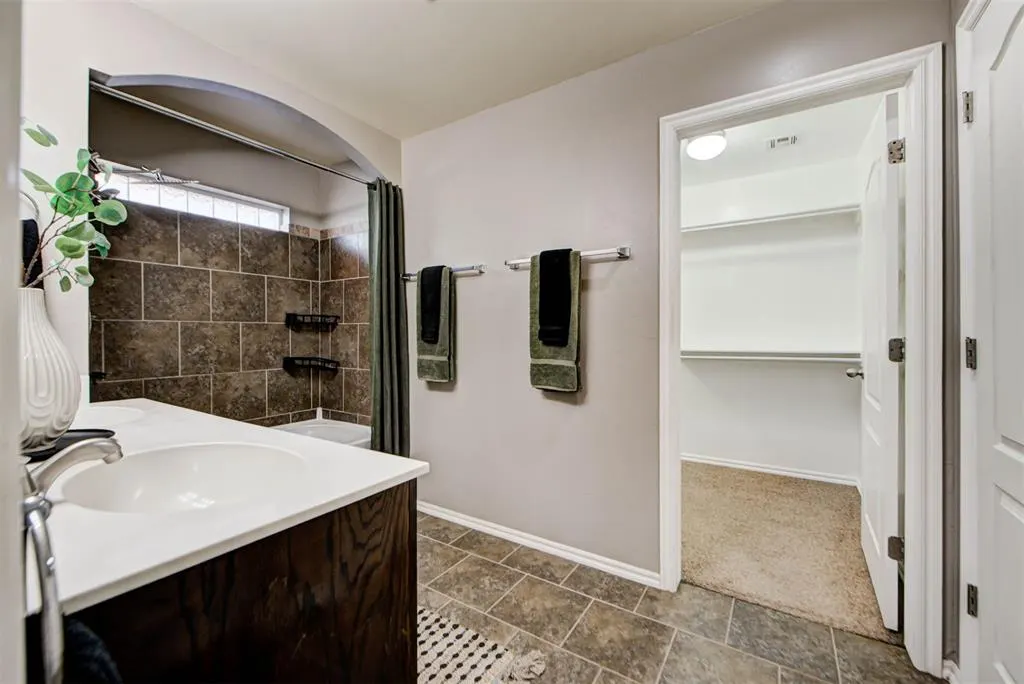 Photo 25 — 13628 Bradbury Lane, Piedmont, OK 73078
