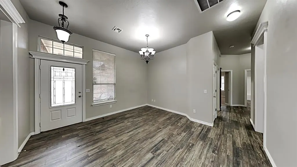 Photo 4 — 11733 Cherry Point Lane, Yukon, OK 73099