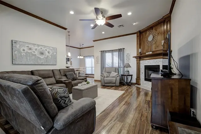 Photo 4 — 1701 Jordan Drive, Oklahoma City, OK 73160