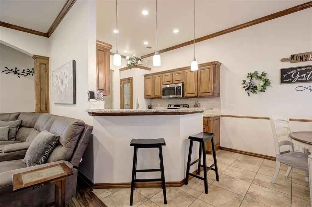 Photo 10 — 1701 Jordan Drive, Oklahoma City, OK 73160
