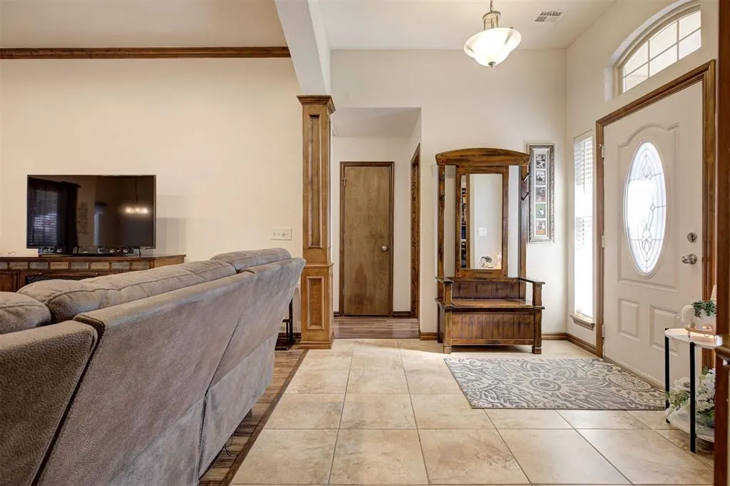 Photo 16 — 1701 Jordan Drive, Oklahoma City, OK 73160