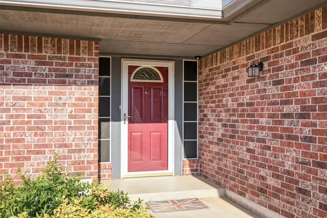 Photo 7 — 1001 Buckingham Drive, Newcastle, OK 73065