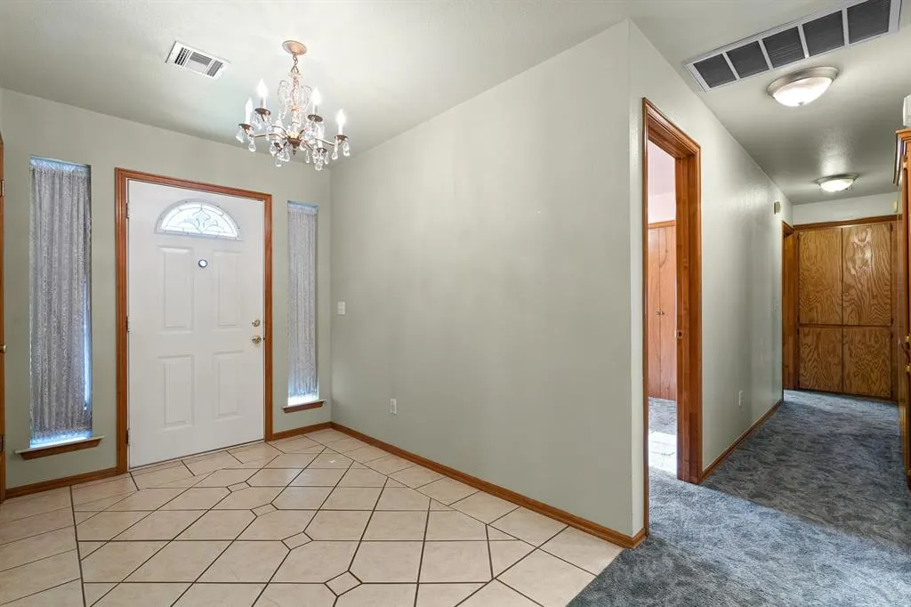 Photo 9 — 1001 Buckingham Drive, Newcastle, OK 73065