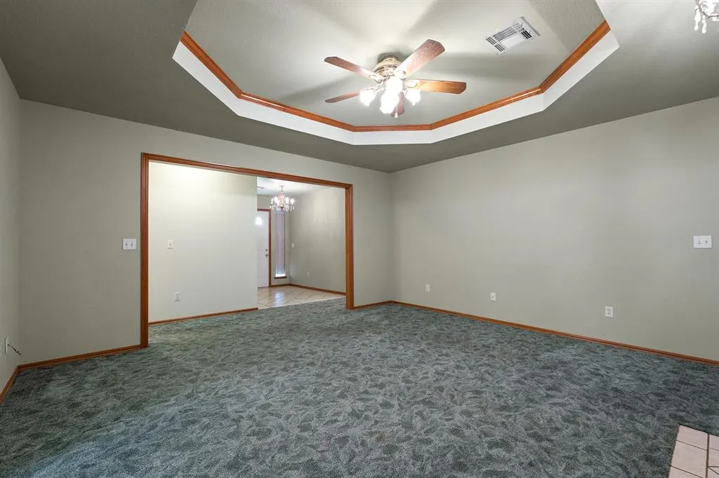 Photo 14 — 1001 Buckingham Drive, Newcastle, OK 73065