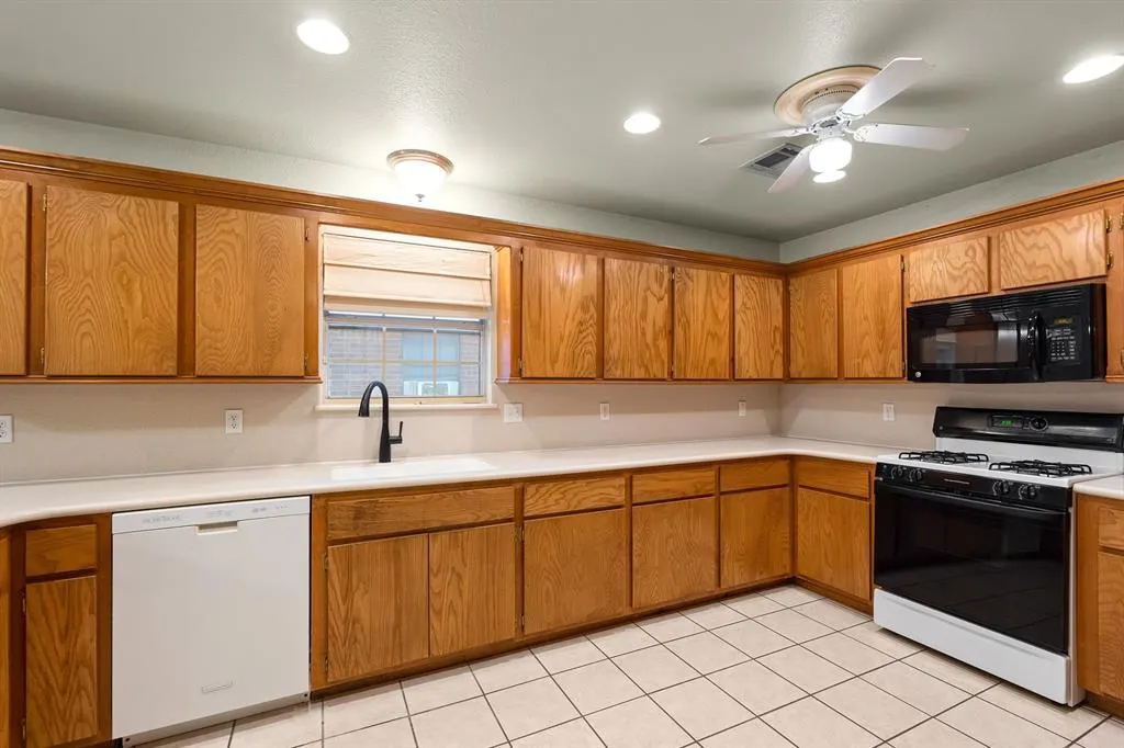 Photo 20 — 1001 Buckingham Drive, Newcastle, OK 73065