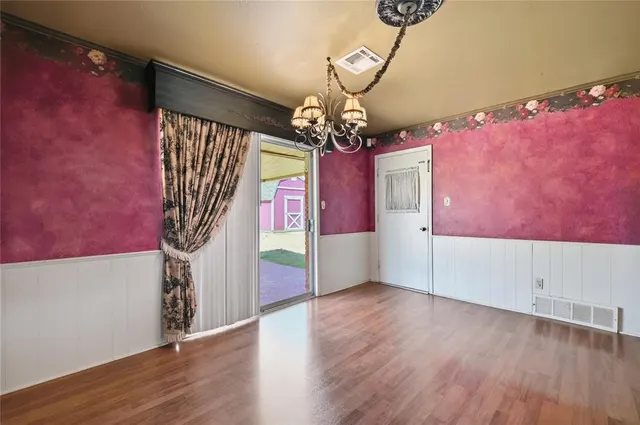 Photo 8 — 6809 S Villa Avenue, Oklahoma City, OK 73159