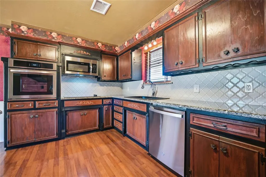 Photo 10 — 6809 S Villa Avenue, Oklahoma City, OK 73159