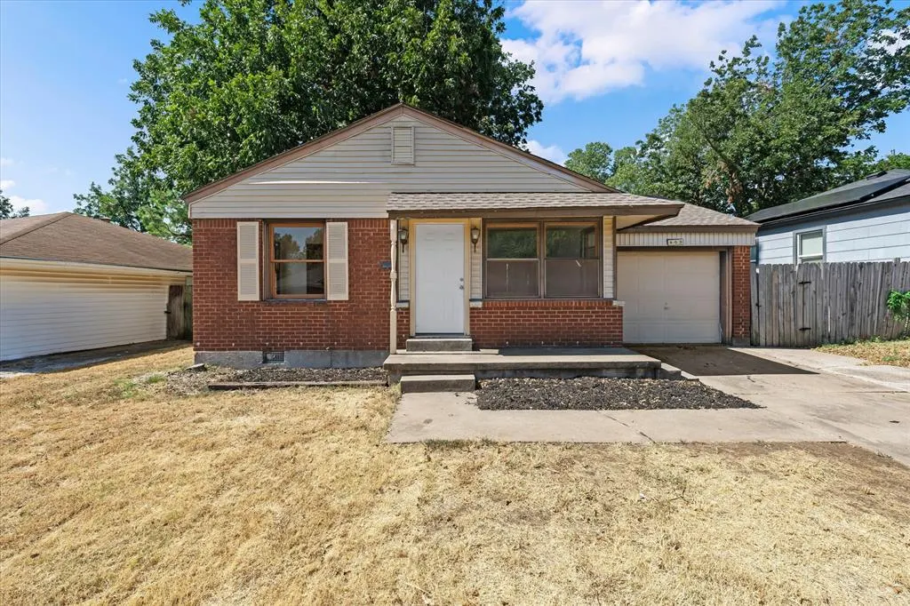 Photo 2 — 408 E Key Boulevard, Midwest City, OK 73110