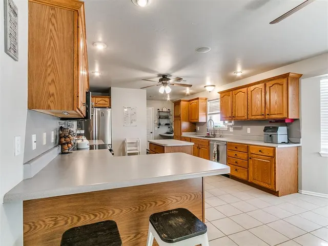 Photo 4 — 2306 County Road 1231, Blanchard, OK 73010