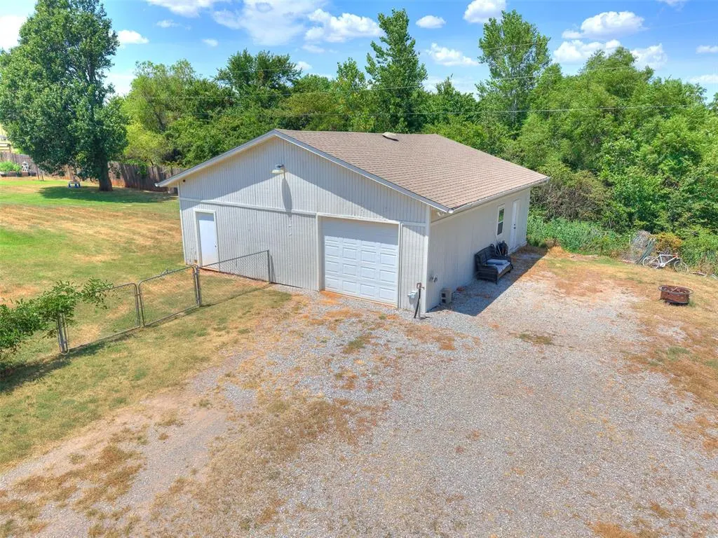Photo 42 — 2306 County Road 1231, Blanchard, OK 73010