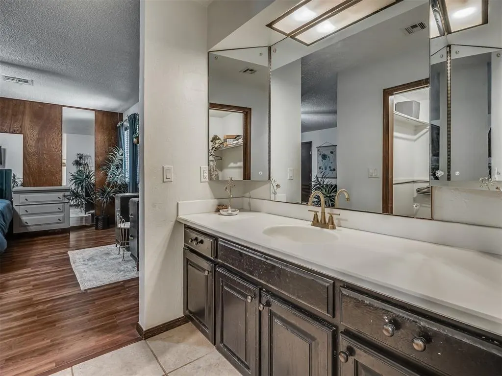 Photo 17 — 2333 NW 121st Street, Oklahoma City, OK 73120