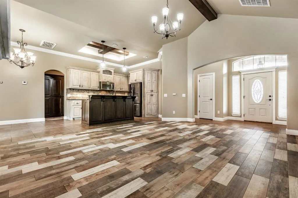 Front exterior — 13909 Drakes Way, Yukon, OK 73099