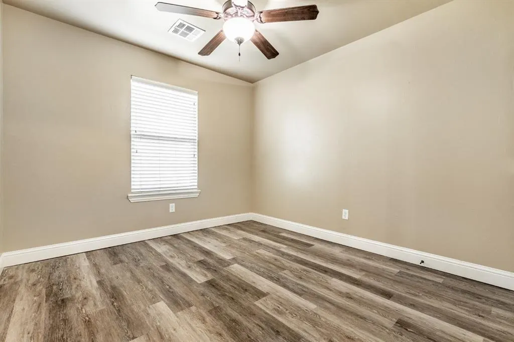 Photo 13 — 13909 Drakes Way, Yukon, OK 73099