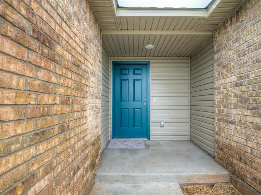 Photo 3 — 1009 S Colt Lane, Mustang, OK 73064