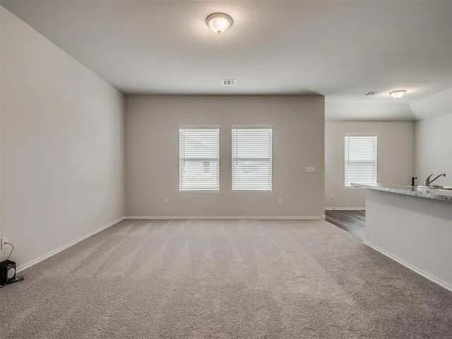 Photo 7 — 1009 S Colt Lane, Mustang, OK 73064