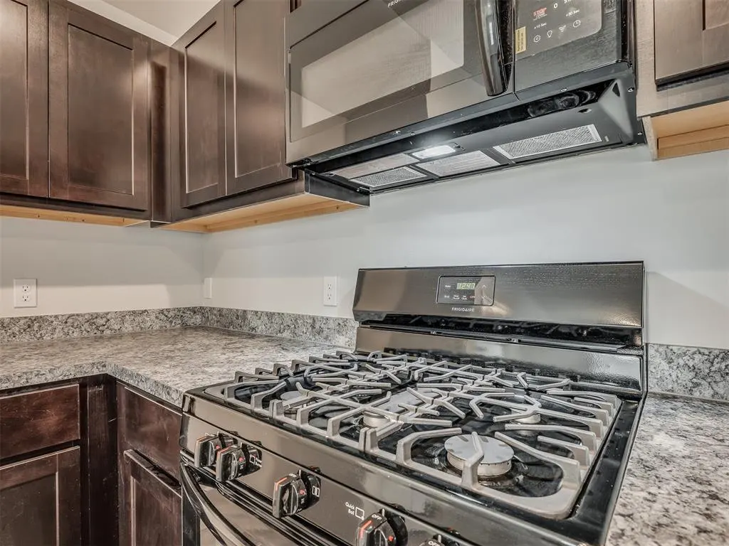 Photo 20 — 1009 S Colt Lane, Mustang, OK 73064