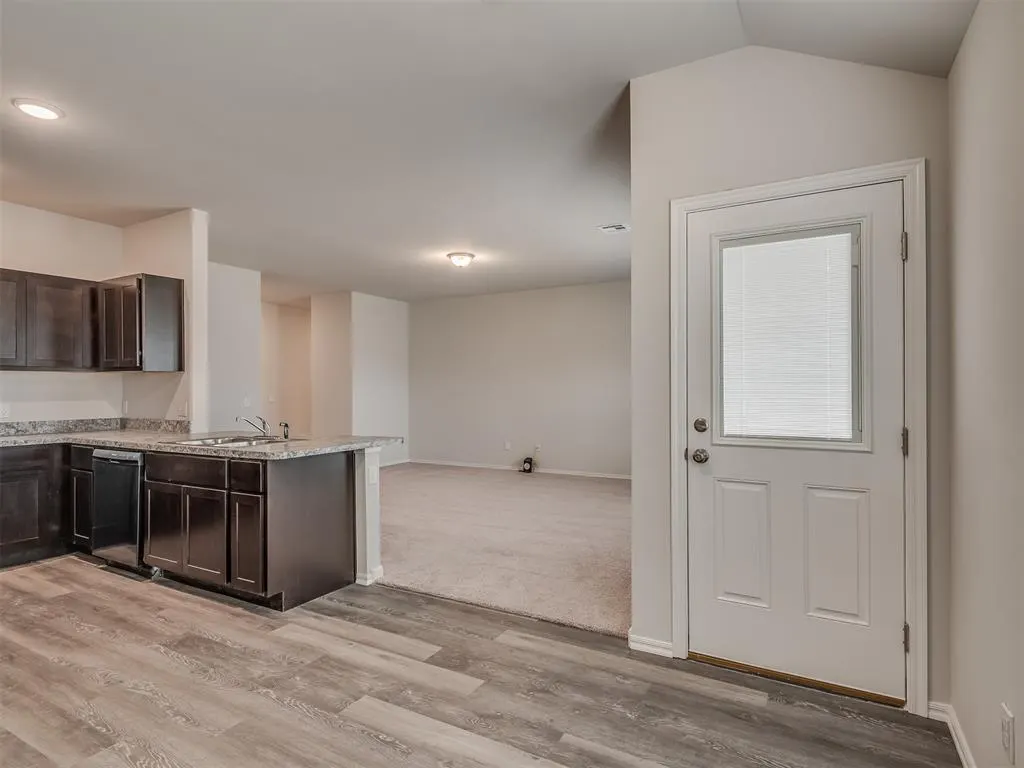 Photo 24 — 1009 S Colt Lane, Mustang, OK 73064