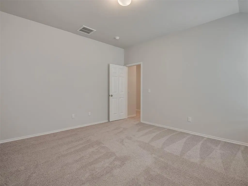 Photo 27 — 1009 S Colt Lane, Mustang, OK 73064