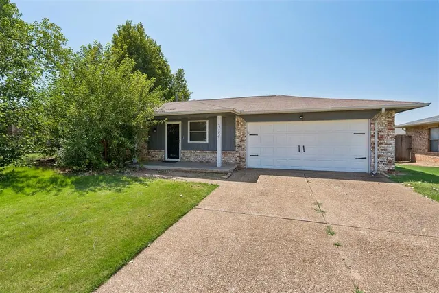 Photo 4 — 334 W Maple Branch Way, Mustang, OK 73064