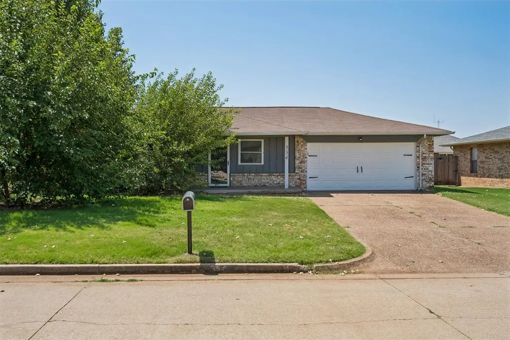 Photo 5 — 334 W Maple Branch Way, Mustang, OK 73064