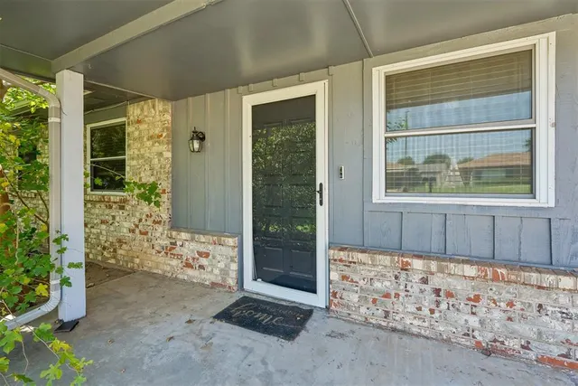 Photo 7 — 334 W Maple Branch Way, Mustang, OK 73064