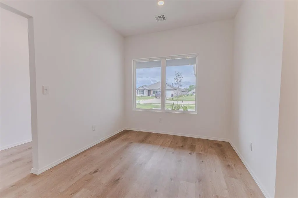 Photo 5 — 1508 West Fall Road, Noble, OK 73068