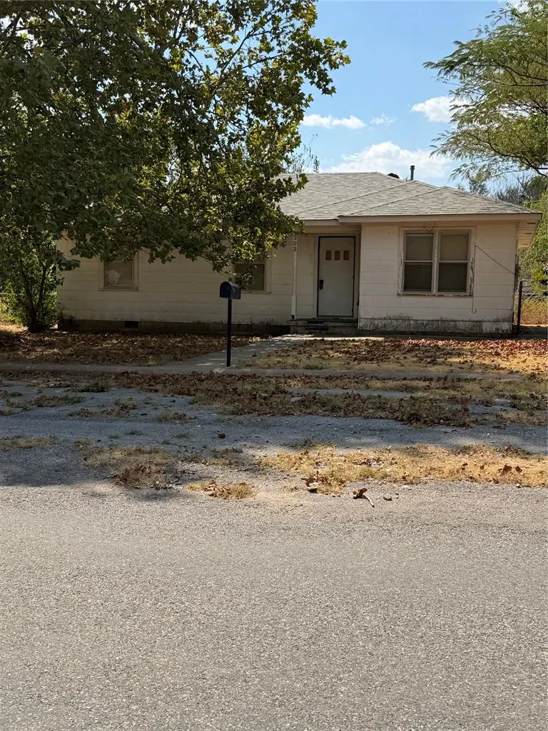 Front exterior — 203 S Selby Street, Fletcher, OK 73541