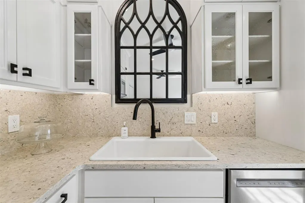 Photo 15 — 6204 Waterford Boulevard 23, Oklahoma City, OK 73118