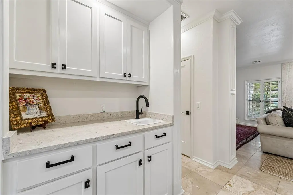 Photo 18 — 6204 Waterford Boulevard 23, Oklahoma City, OK 73118