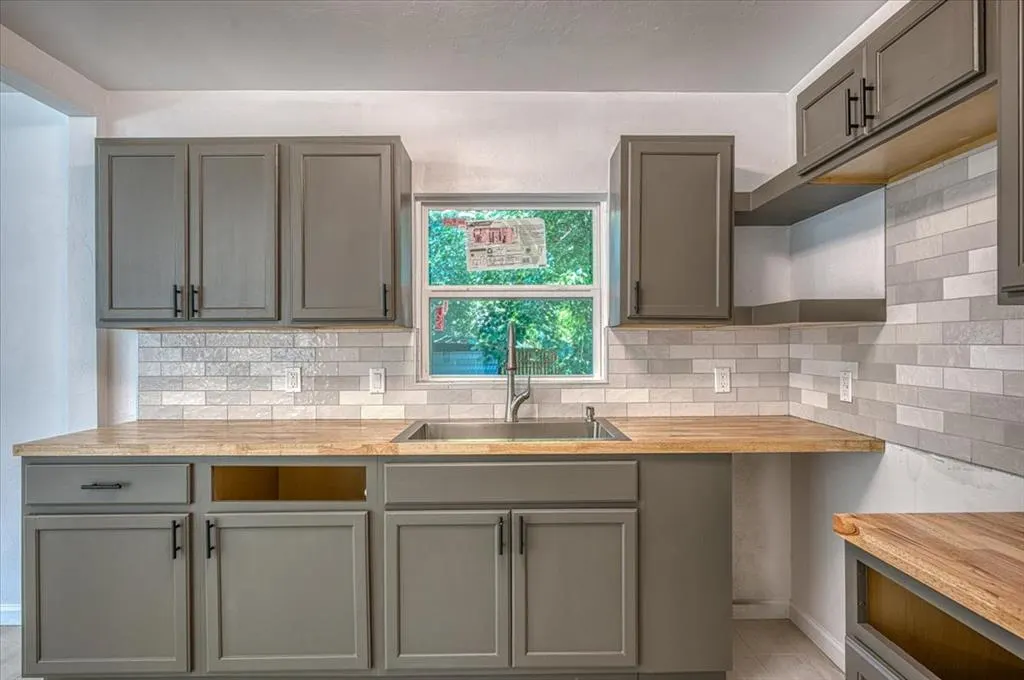 Photo 12 — 2904 SW 39th Terrace, Oklahoma City, OK 73119