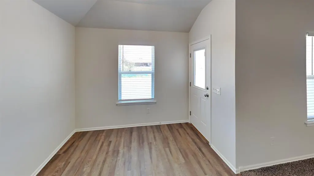 Photo 6 — 10005 Wessex Drive, Yukon, OK 73099