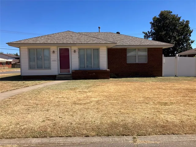 Photo 2 — 2116 Maple Drive, Midwest City, OK 73110