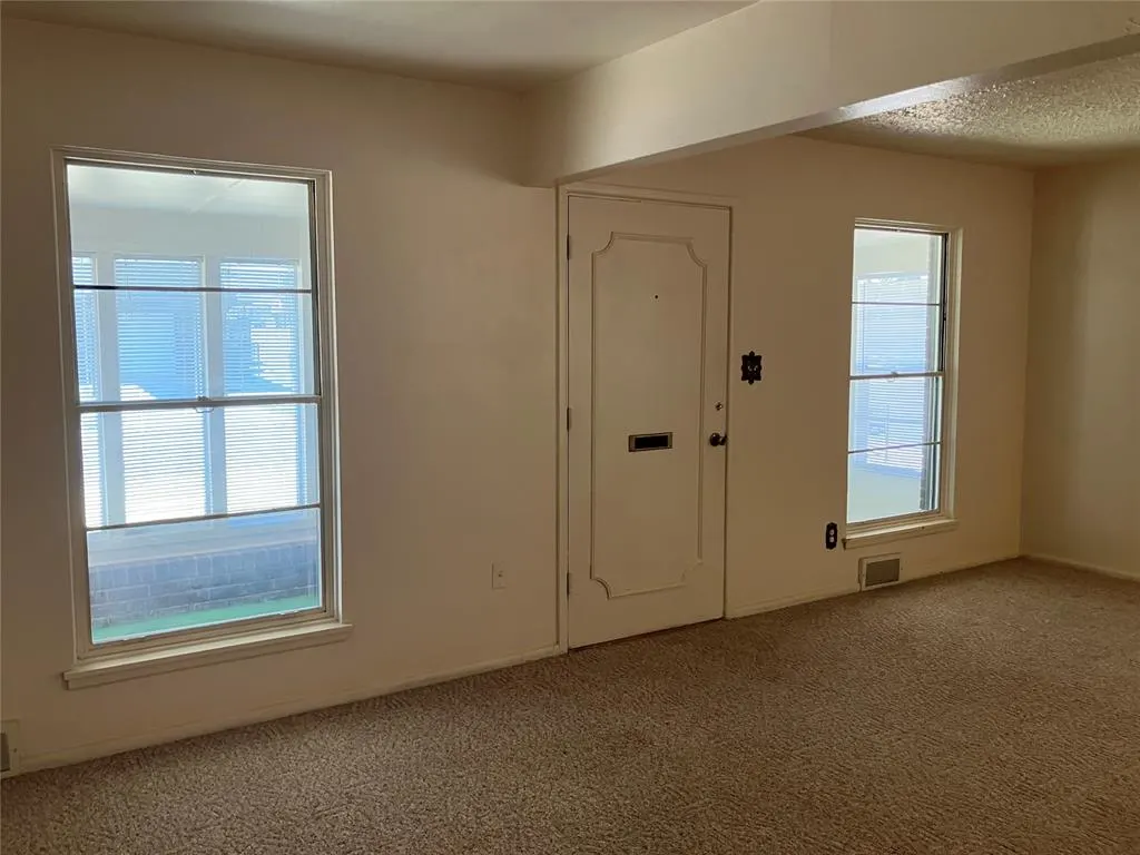 Photo 23 — 2116 Maple Drive, Midwest City, OK 73110