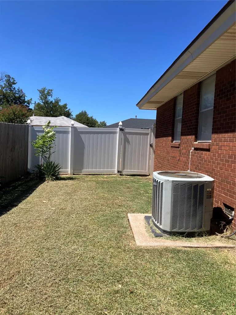 Photo 43 — 2116 Maple Drive, Midwest City, OK 73110