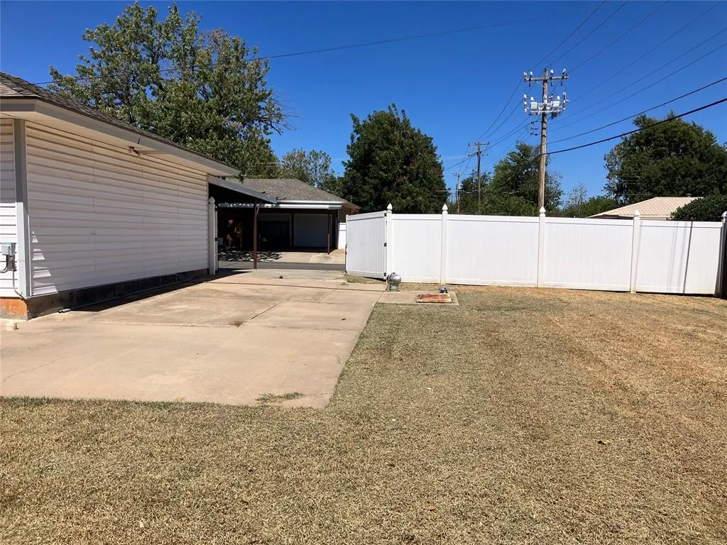 Photo 46 — 2116 Maple Drive, Midwest City, OK 73110