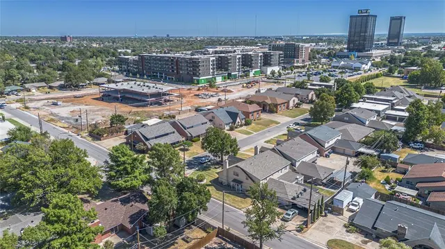 Photo 6 — 2300 NW 49th Street, Oklahoma City, OK 73112