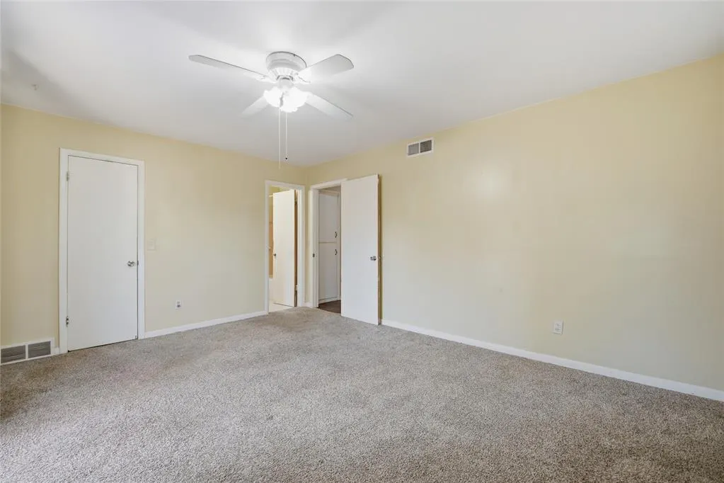 Photo 19 — 2300 NW 49th Street, Oklahoma City, OK 73112