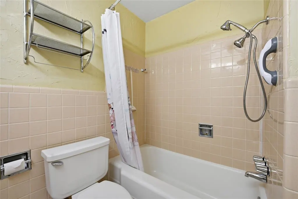 Photo 21 — 2300 NW 49th Street, Oklahoma City, OK 73112