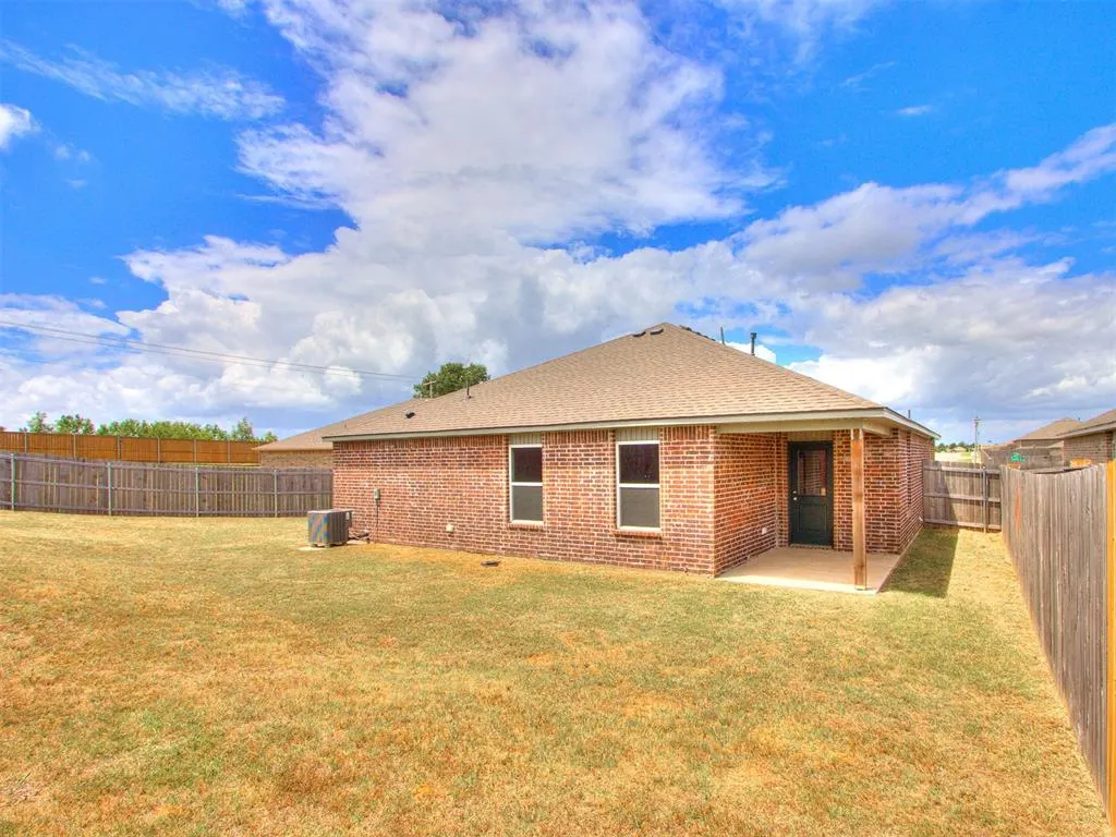 Photo 47 — 9500 Saddle Drive, Yukon, OK 73099