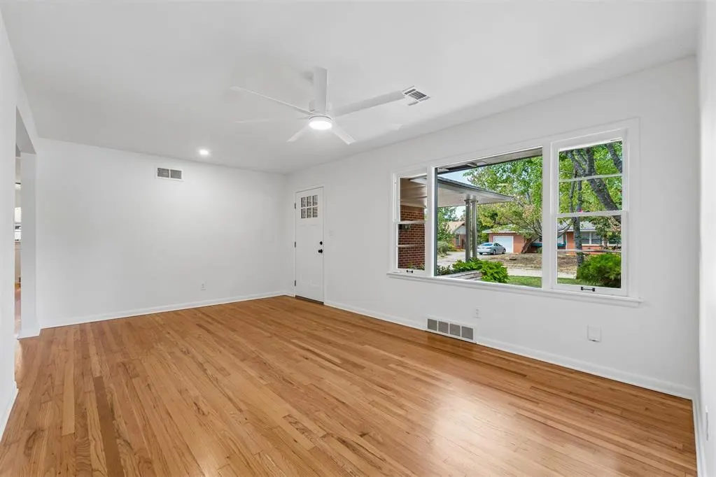 Photo 4 — 1230 Leslie Lane, Norman, OK 73069