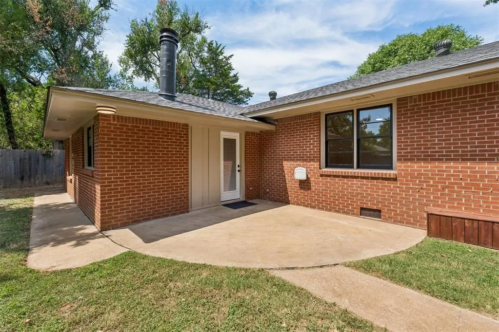 Photo 20 — 1230 Leslie Lane, Norman, OK 73069