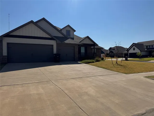 Photo 6 — 3500 Grady Lane, Moore, OK 73160