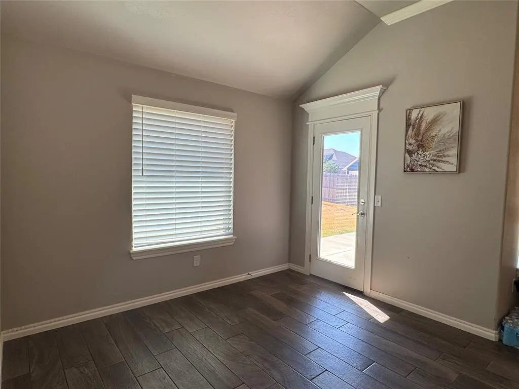 Photo 15 — 3500 Grady Lane, Moore, OK 73160