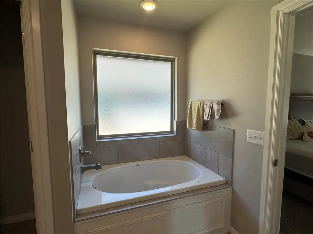 Photo 21 — 3500 Grady Lane, Moore, OK 73160