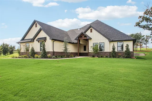 Photo 2 — 10849 Turkey Trot Trail, Guthrie, OK 73044