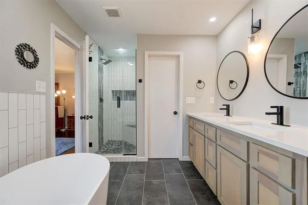 Photo 24 — 10413 Cricket Court, Oklahoma City, OK 73162