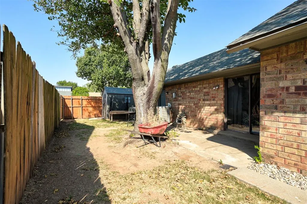 Photo 32 — 10413 Cricket Court, Oklahoma City, OK 73162