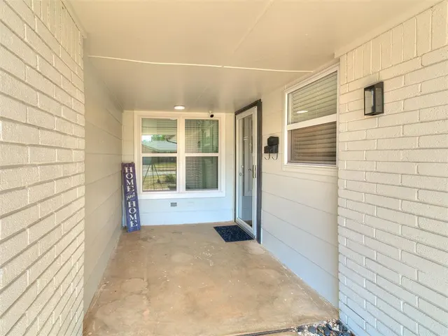 Photo 4 — 603 E 27th Street, Edmond, OK 73013