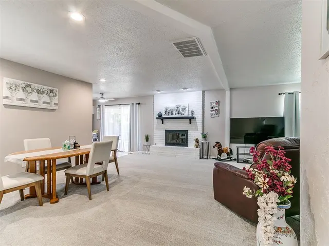Photo 6 — 603 E 27th Street, Edmond, OK 73013