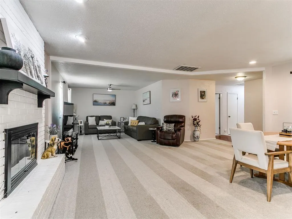 Photo 7 — 603 E 27th Street, Edmond, OK 73013